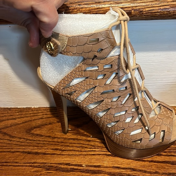 GUESS Womens Laced sandals Size 6 - Picture 8 of 8